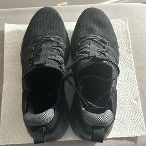 Good Condition - Under Armour - Project Rock 3. Size US - 10. (Used)